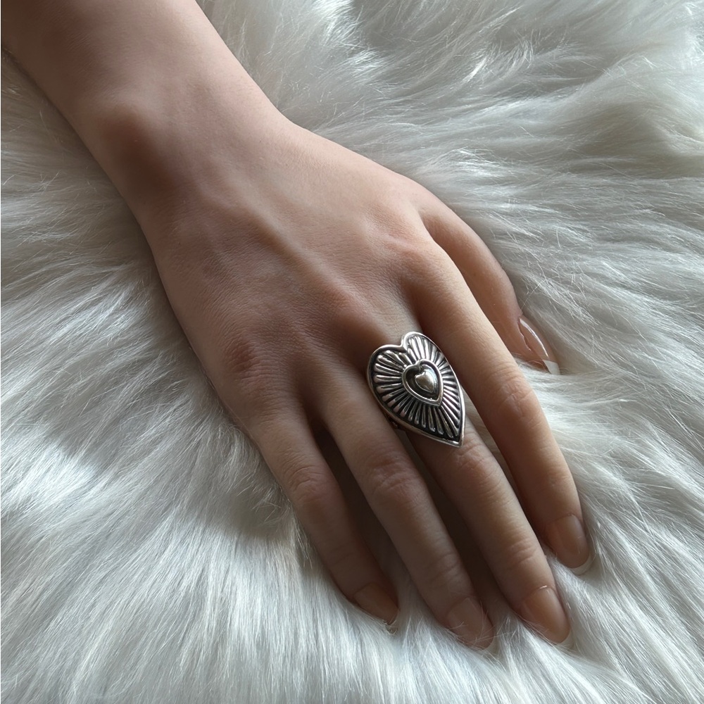 Signed Carolyn Pollack 925 Sterling Silver Heart Statement Ring EUC 15g Size 5 - Picture 12 of 15